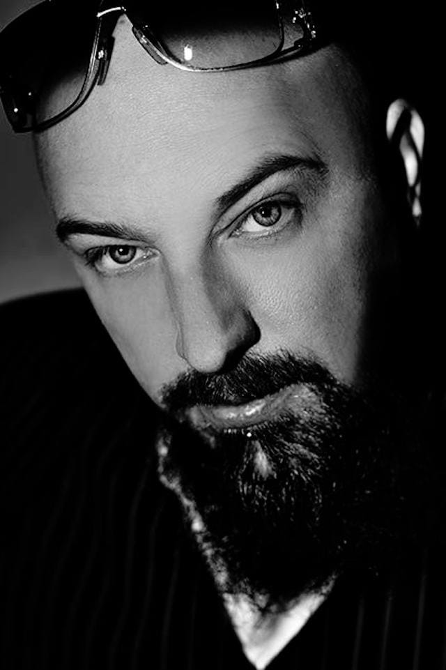 Jon Luvelli by Jon Luvelli is licensed under a Creative Commons Attribution-ShareAlike 4.0 International License. Based on a work at http://www.jonluvelli.com.